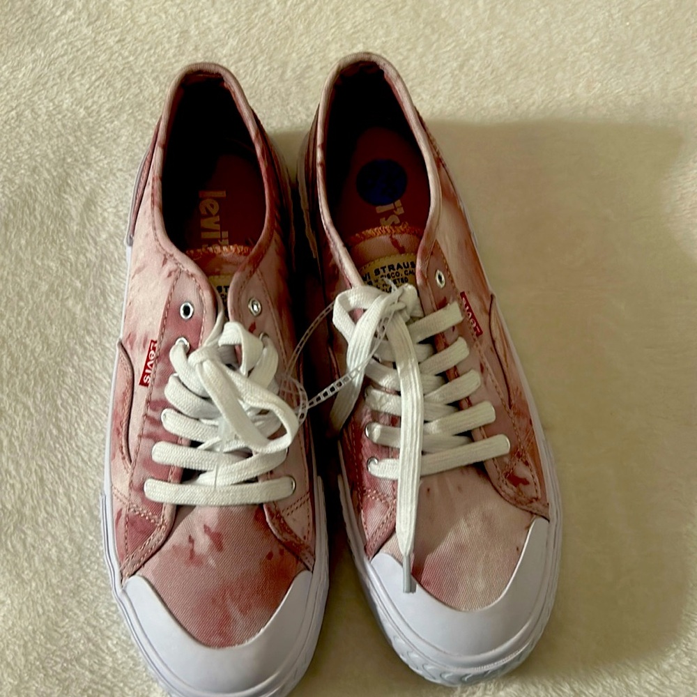 Levi’s Women’s Sneakers Shoes Size 8.5
